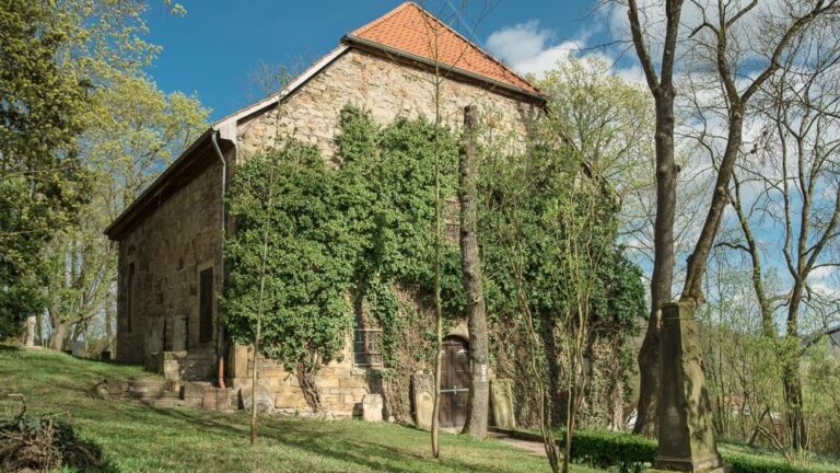 Gottesackerkirche (Creuzburg): A Historic Cemetery Church in Germany