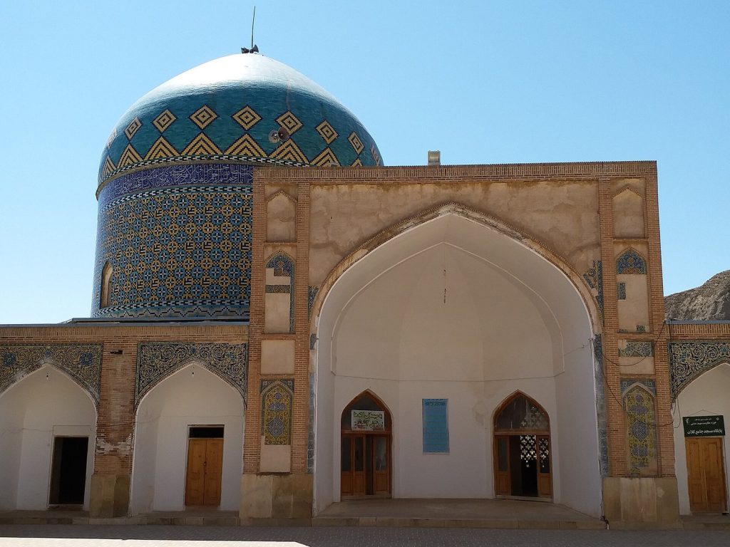 Kabud Gonbad Mosque: A Seljuk-Era Congregational Mosque in Iran 1 Kabud Gonbad Mosque