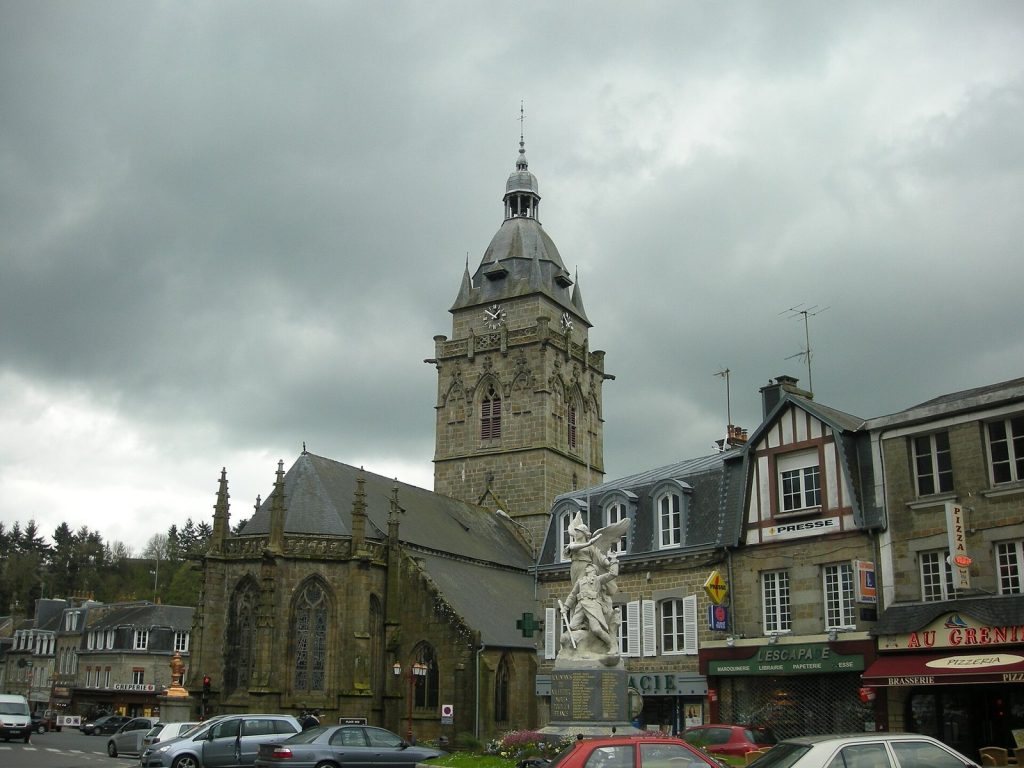 Église Notre-Dame de Villedieu-les-Poêles