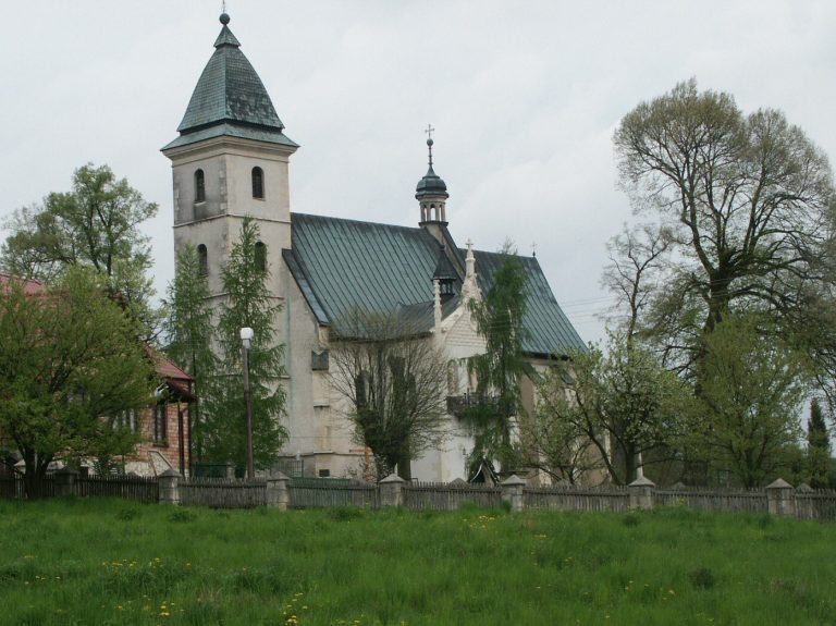 Church of Saints Peter and Paul in Sancygniów: A Gothic Parish Church in Poland