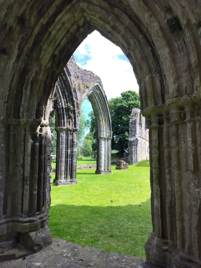 Inchmahome Priory: A Thirteenth-Century Augustinian Monastic House in Scotland 2 Inchmahome Priory