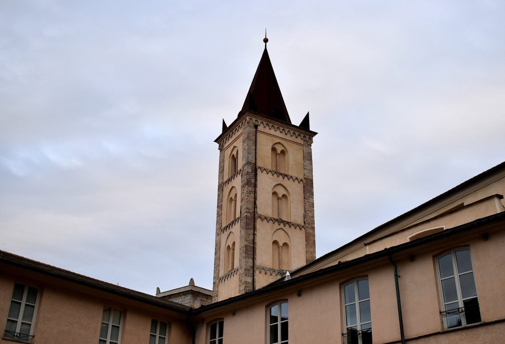 Convento di Santa Caterina: A Historic Convent and Prison Complex in Finale Ligure 4 convento di Santa Caterina