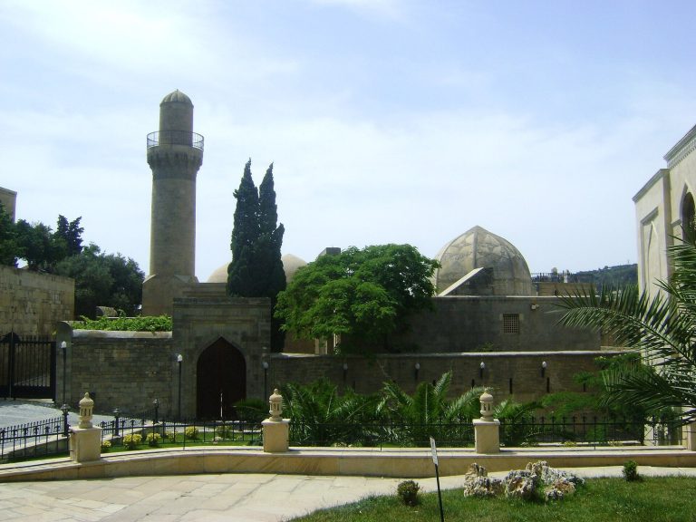 Palatial Mosque in Baku: A Fifteenth-Century Shirvanshah Mosque