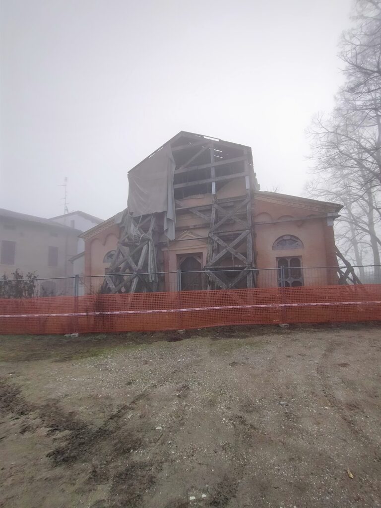 Chiesa di San Leonardo Limosino: The Parish Church of Mortizzuolo