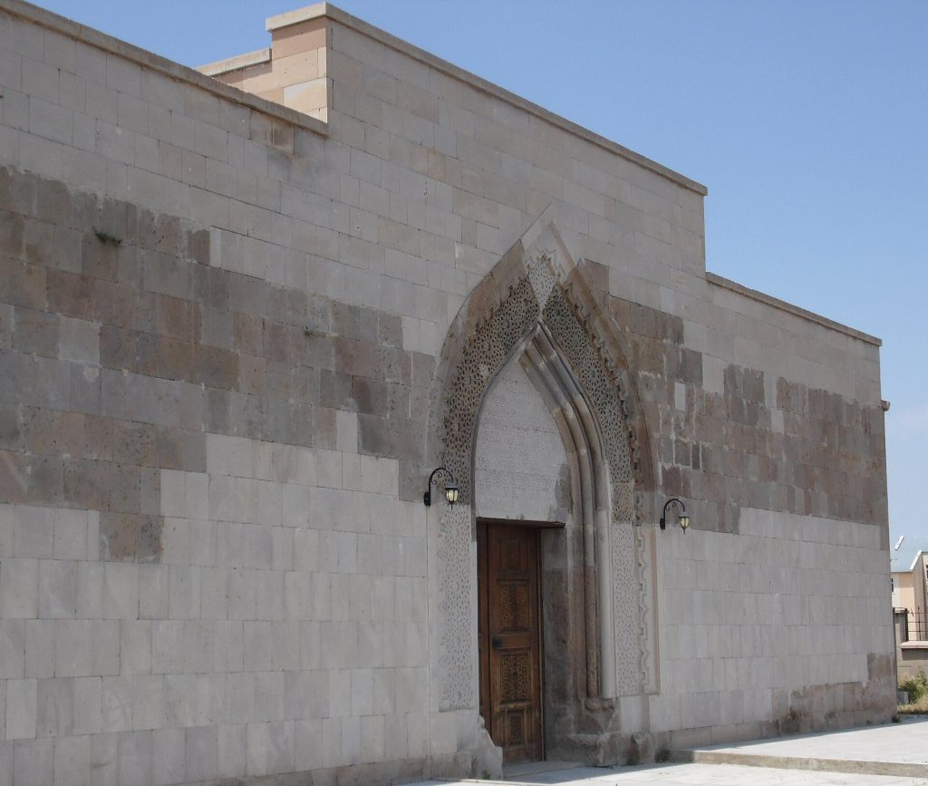 Caravanserai of Zor: A Thirteenth-Century Armenian Roadside Inn in Turkey 4 Caravanserai of Zor