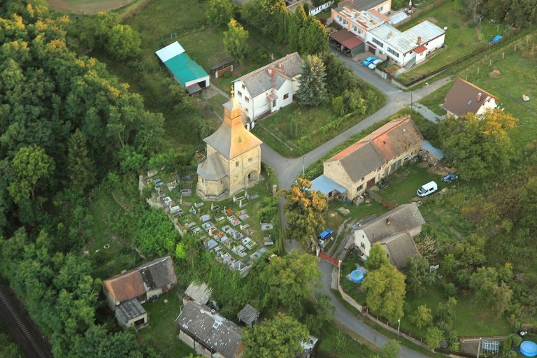 Saint Nicholas Church in Vinec: A Romanesque Tribune Church in Czechia