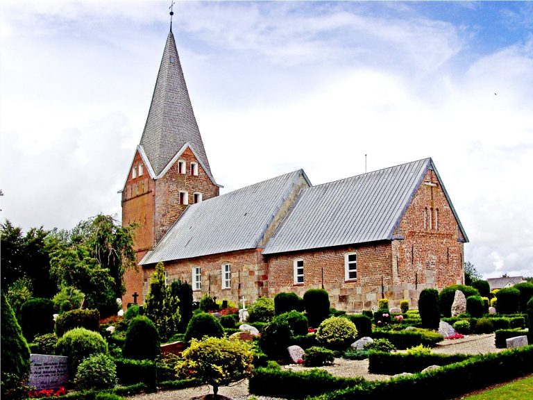Daler Church: A Romanesque Lutheran Church in Denmark