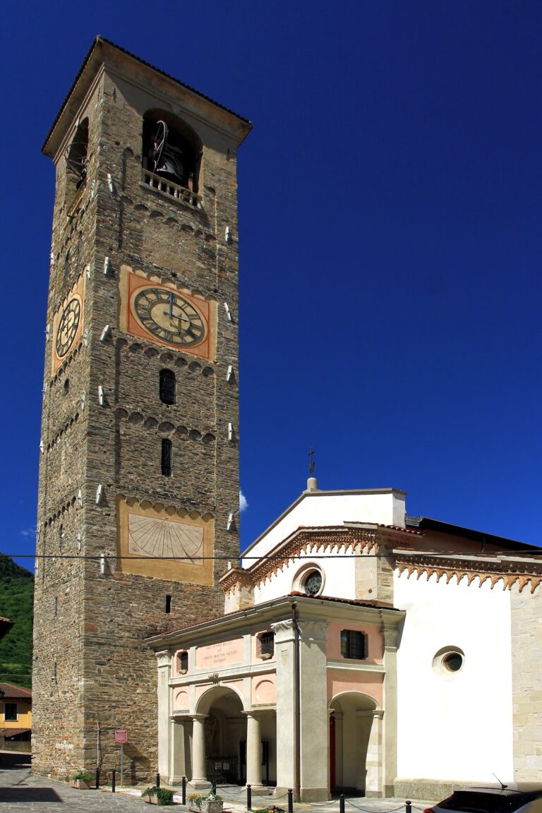 San Vittore: Parish and Provost Church of Arcisate