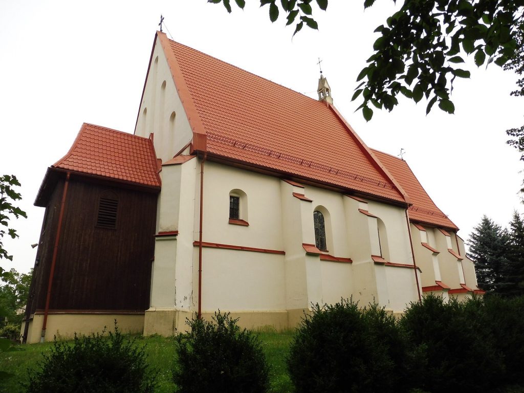 Holy Trinity church in Witów: A Gothic Parish Church in Poland 2 Holy Trinity church in Witów