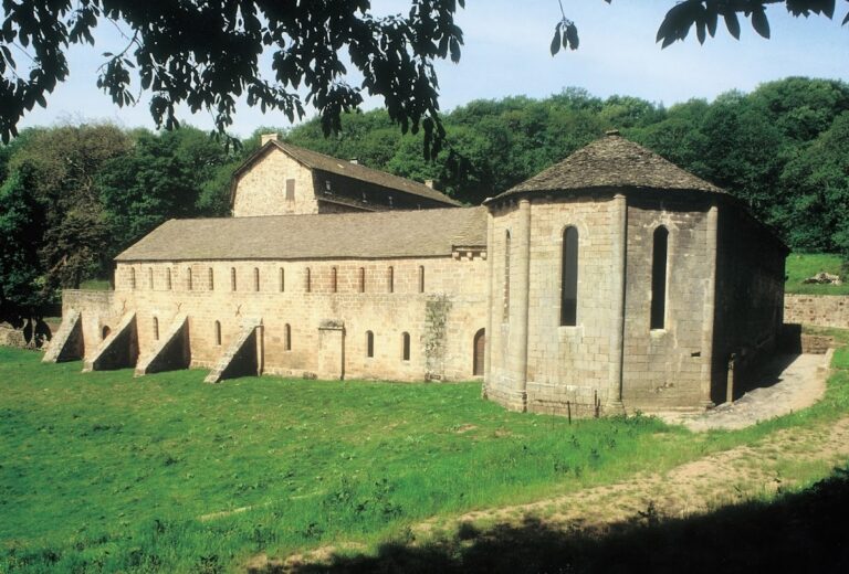 Prieuré de Comberoumal: A Grandmontian Monastic Cell in France