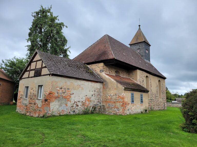 Village Church Schlamau: A Late Romanesque Fieldstone Church in Germany