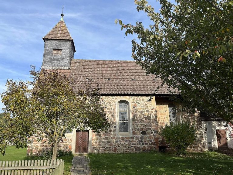 Village Church Schlamau: A Late Romanesque Fieldstone Church in Germany