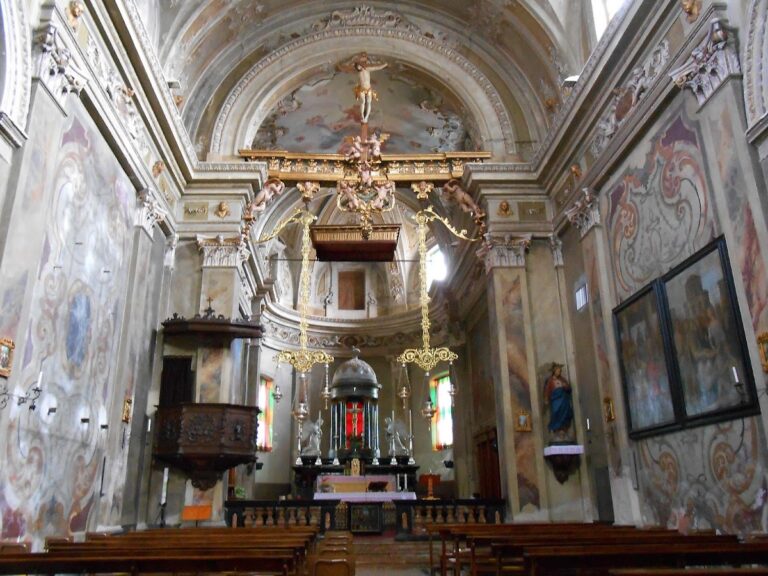 Chiesa di Santo Stefano: The Historic Parish Church of Mezzana Superiore