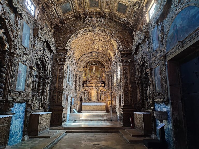 Mosteiro de Jesus, compreendendo o túmulo de Santa Joana in Portugal: A late medieval Dominican convent and museum
