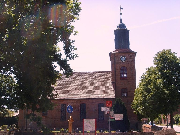 Village church Rühstädt: A Late-Gothic Evangelical Church in Germany