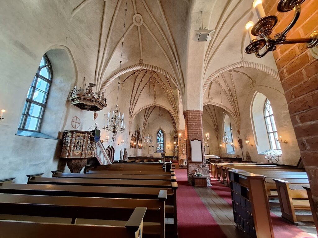 Hollola Church: A Medieval Parish Church in Finland 2 Hollola Church