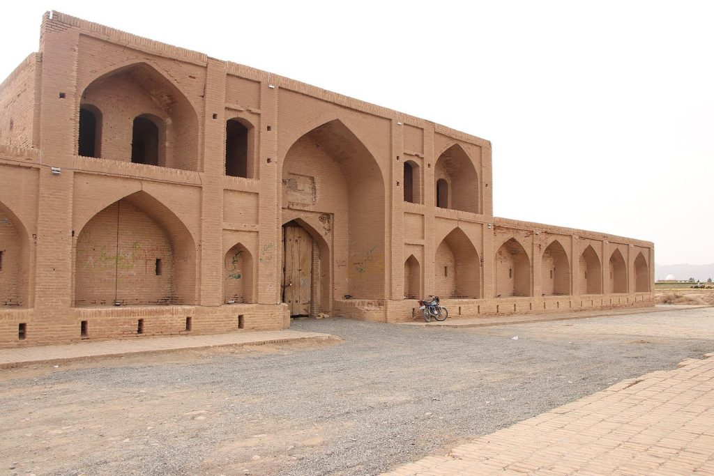 Mazinan Caravanserai: A Safavid Roadside Inn in Iran 1 Mazinan Caravanserai