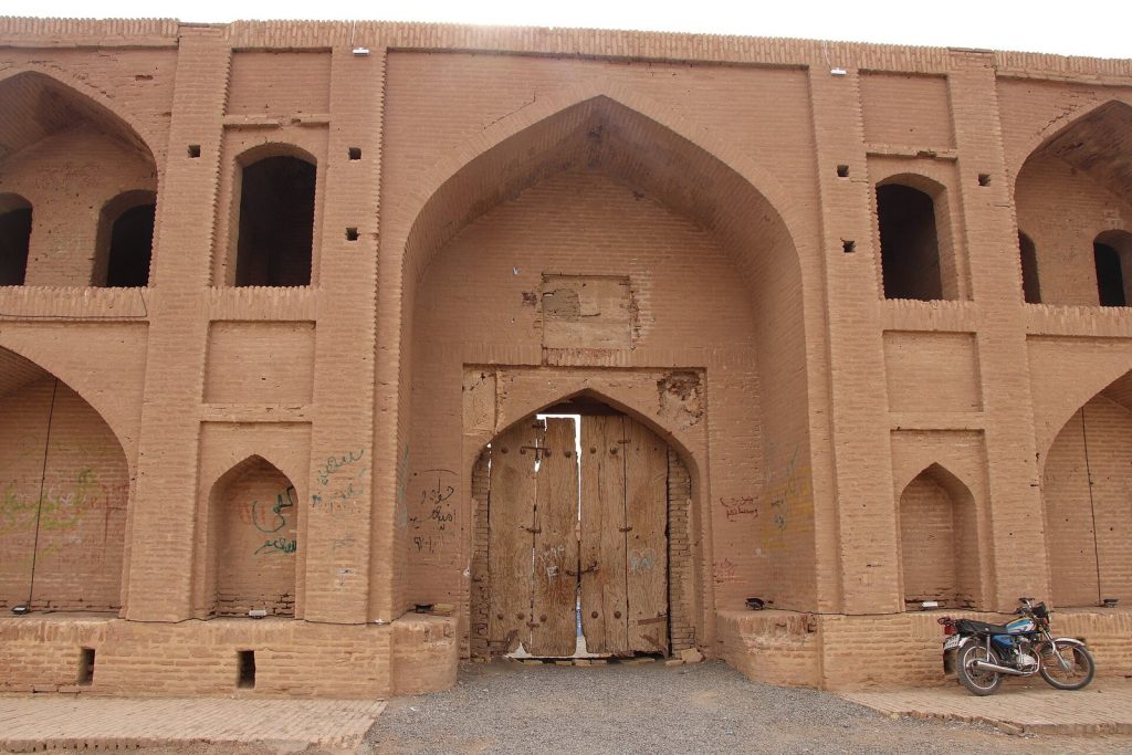 Mazinan Caravanserai: A Safavid Roadside Inn in Iran 2 Mazinan Caravanserai