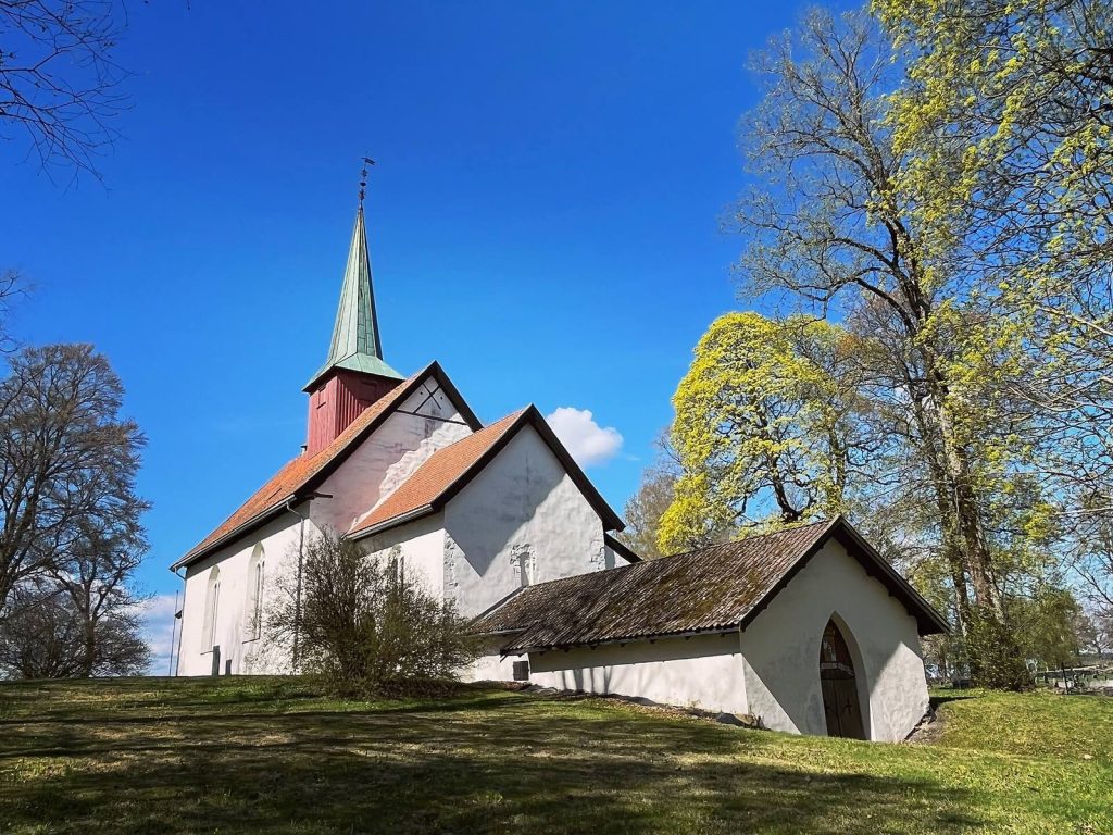 Sem Church: A Romanesque Parish Church in Norway 2 Sem Church