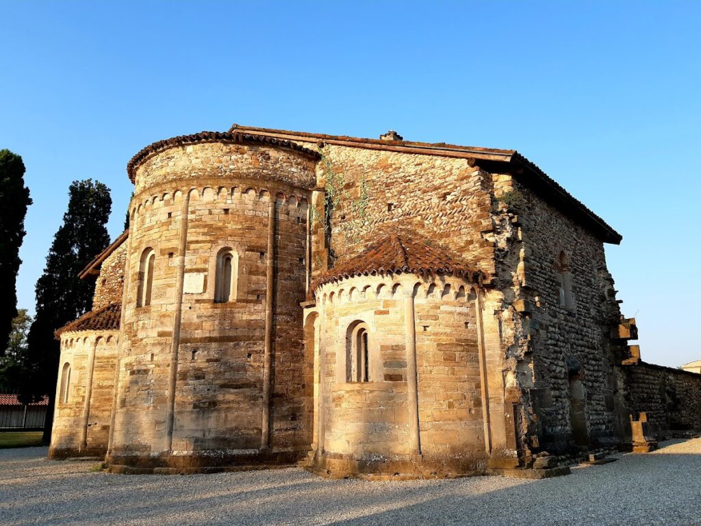 Basilica di Santa Giulia: A Romanesque Church in Bonate Sotto 2 Basilica di Santa Giulia
