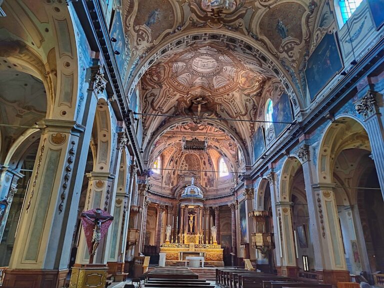 Saint Martin Collegiate Church: Treviglio’s Historic Basilica