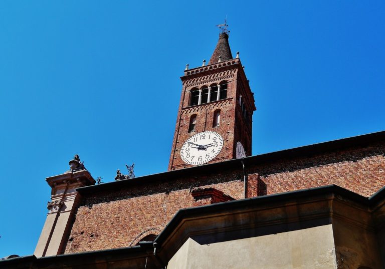 Saint Martin Collegiate Church: Treviglio’s Historic Basilica