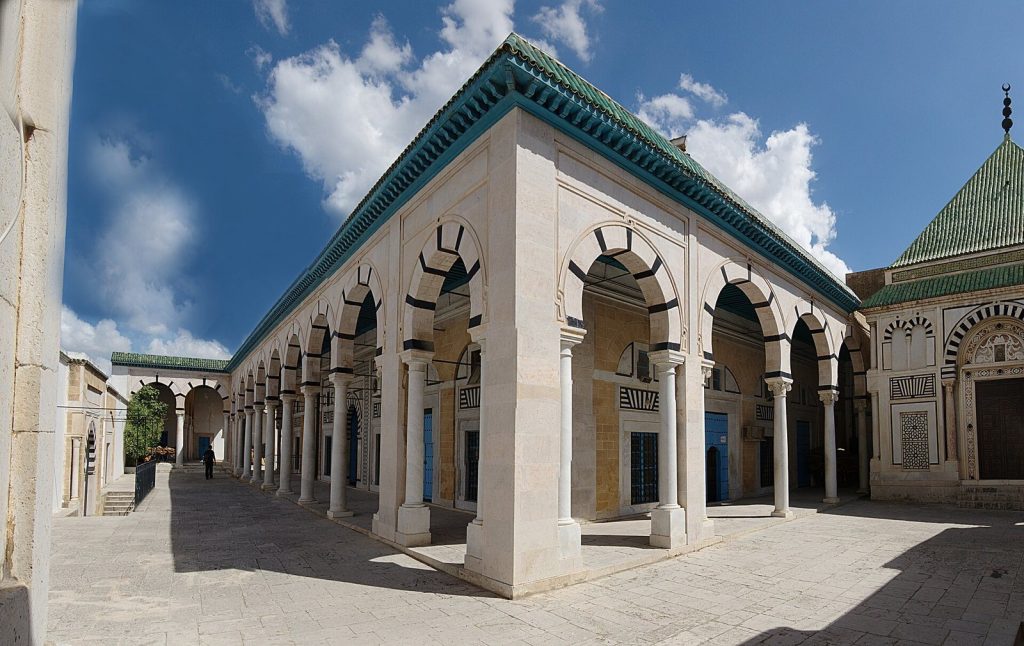 Hammouda Pacha Mosque: A Muradid Hanafi Mosque in Tunis 1 Hammouda Pacha Mosque