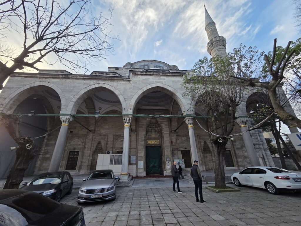 Gazi Atik Ali Pasha Mosque: An Ottoman Mosque in Istanbul 2 Gazi Atik Ali Pasha Mosque