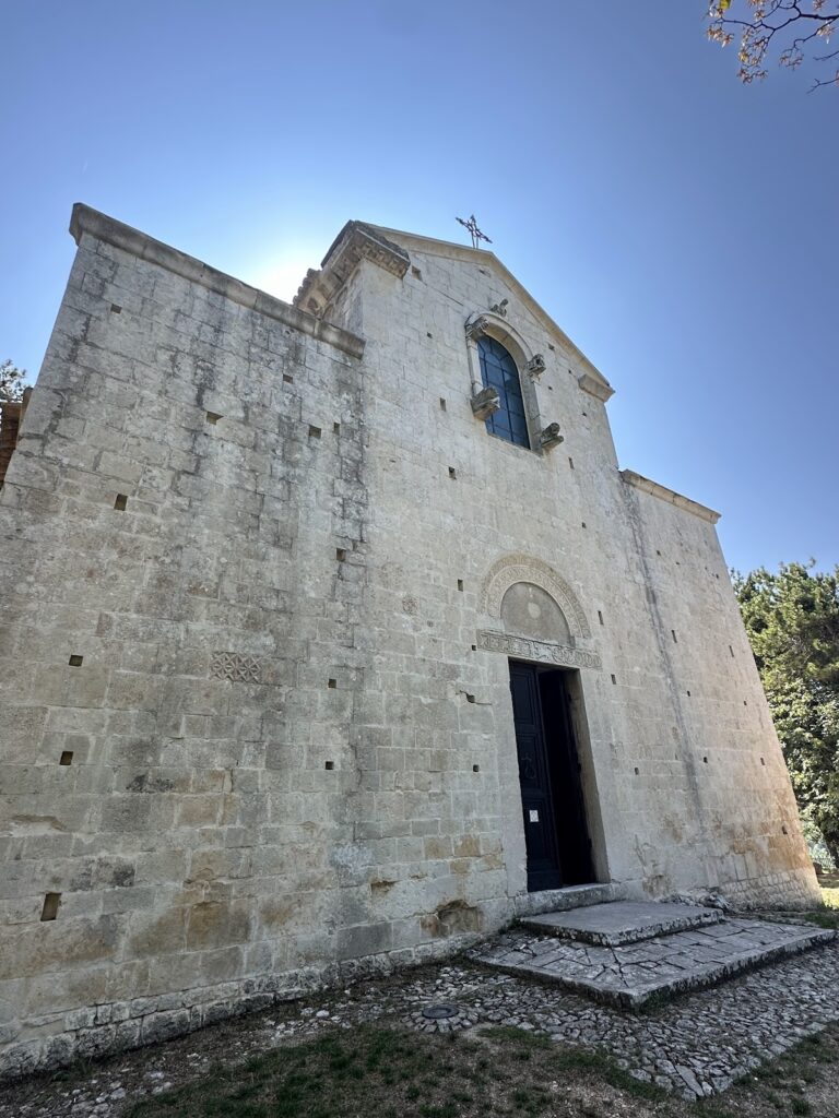 Church of Santa Maria Assunta: A Romanesque Monastic Church in Bominaco 3 Church of Santa Maria Assunta