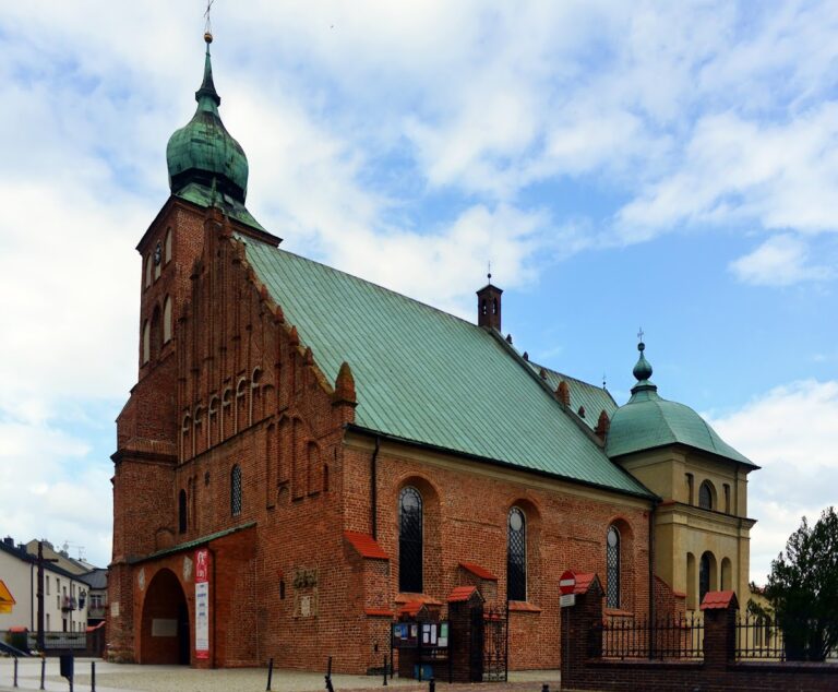 Collegiate Church in Sieradz: A Gothic Parish and Collegiate Church in Poland