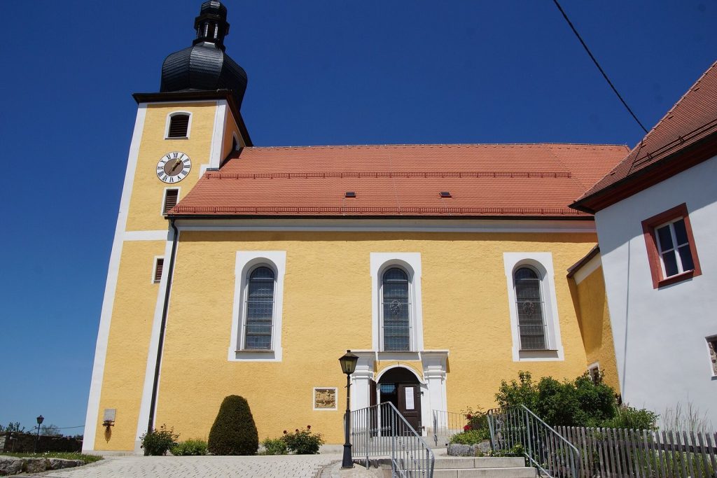 St. Ägidius: A Baroque Parish Church in Ebnath, Germany 1 St. Ägidius