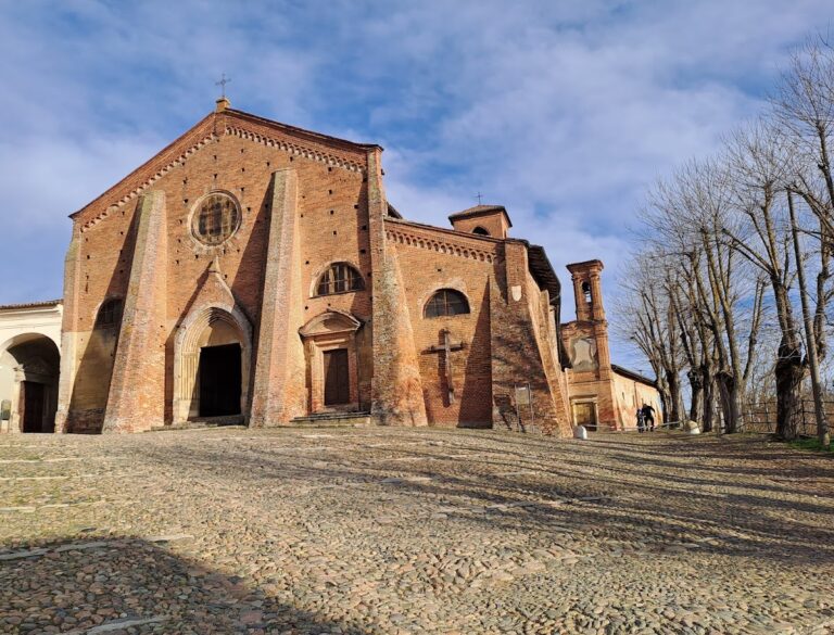 San Francesco’s Church: A Franciscan Gothic Church in Cassine, Italy