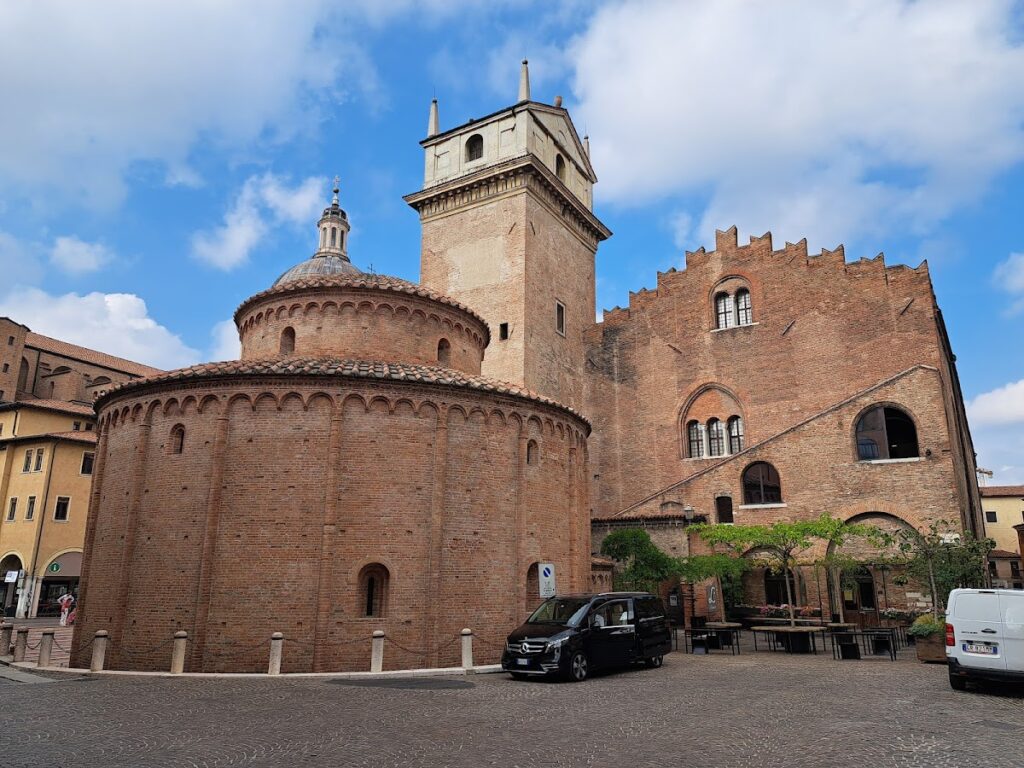 Rotonda di San Lorenzo: Mantua’s Medieval Circular Church 1 Rotonda di San Lorenzo