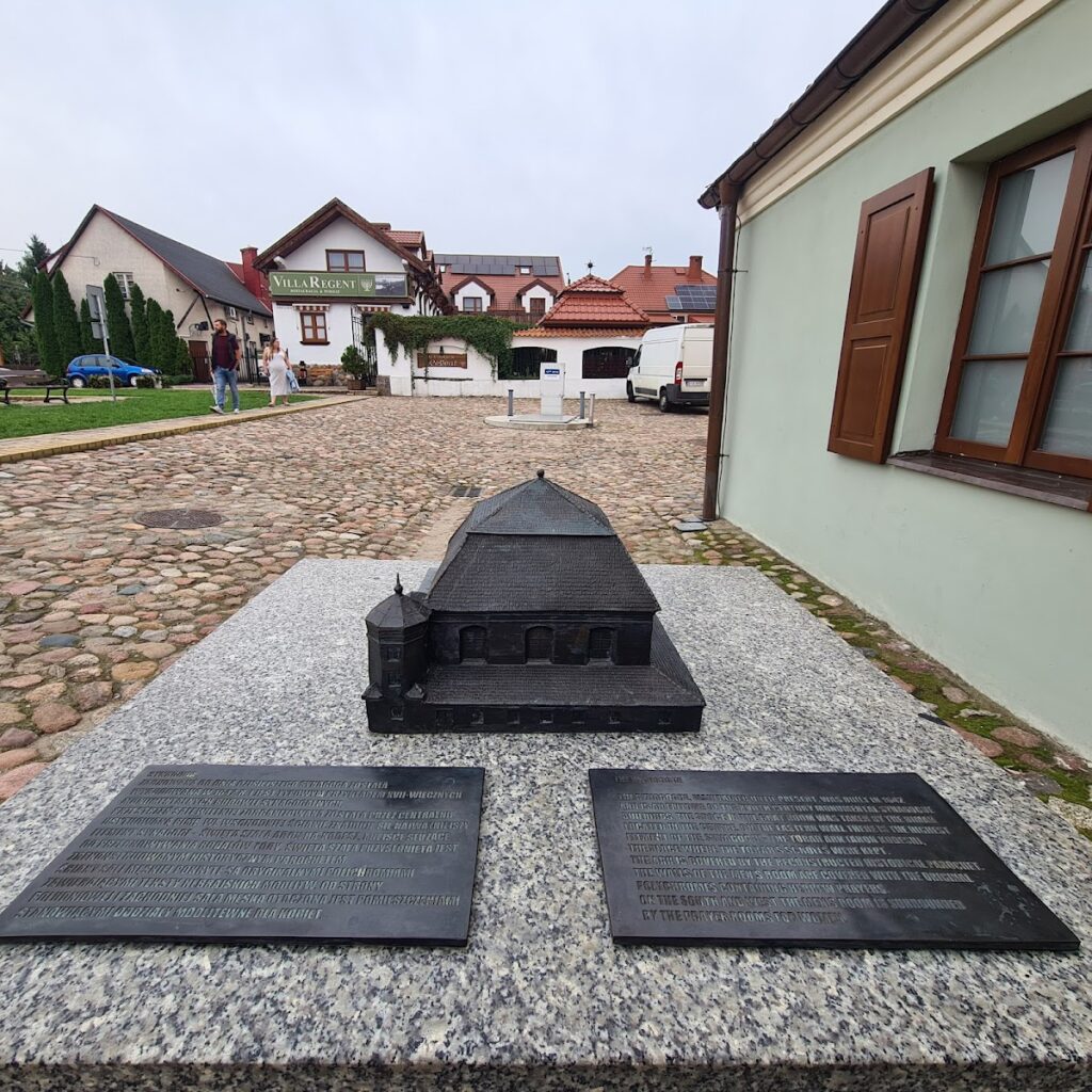 Tykocin Synagogue: A Seventeenth-Century Jewish House of Worship in Poland 3 Tykocin Synagogue