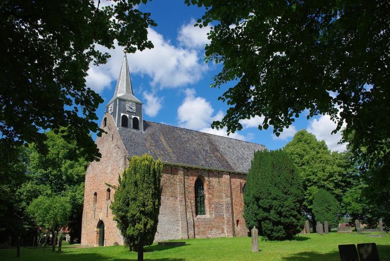 Andreaskerk, Westeremden: A Romanesque-Gothic Church in the Netherlands