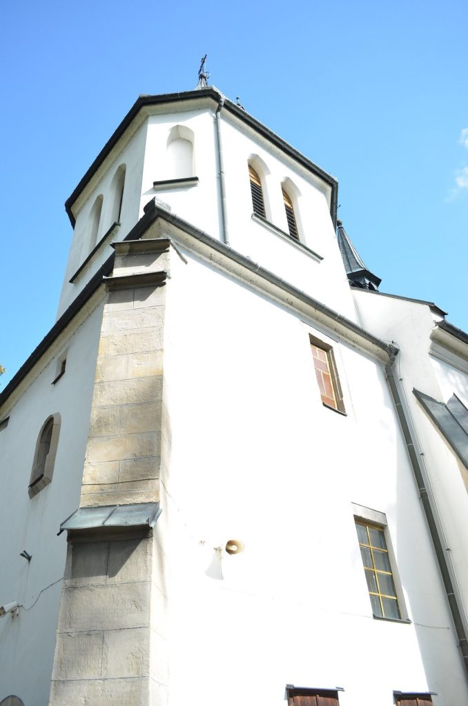Saint Martin church in Gnojnik: A Gothic Roman Catholic Church in Poland 3 Saint Martin church in Gnojnik