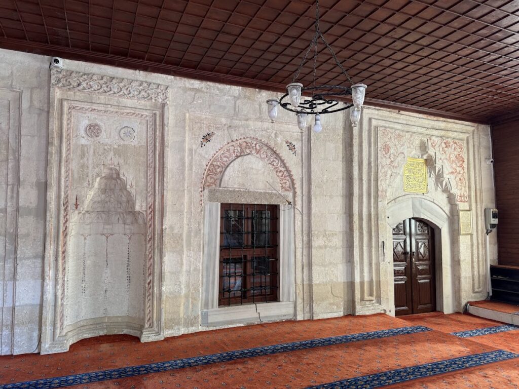 Ayşekadın Mosque