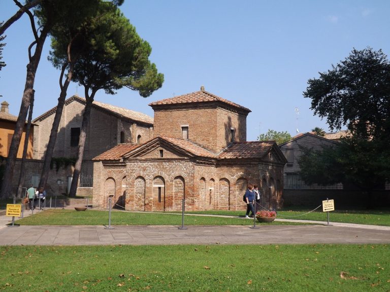 Church of Saint-Croce: An Early Christian Church in Ravenna