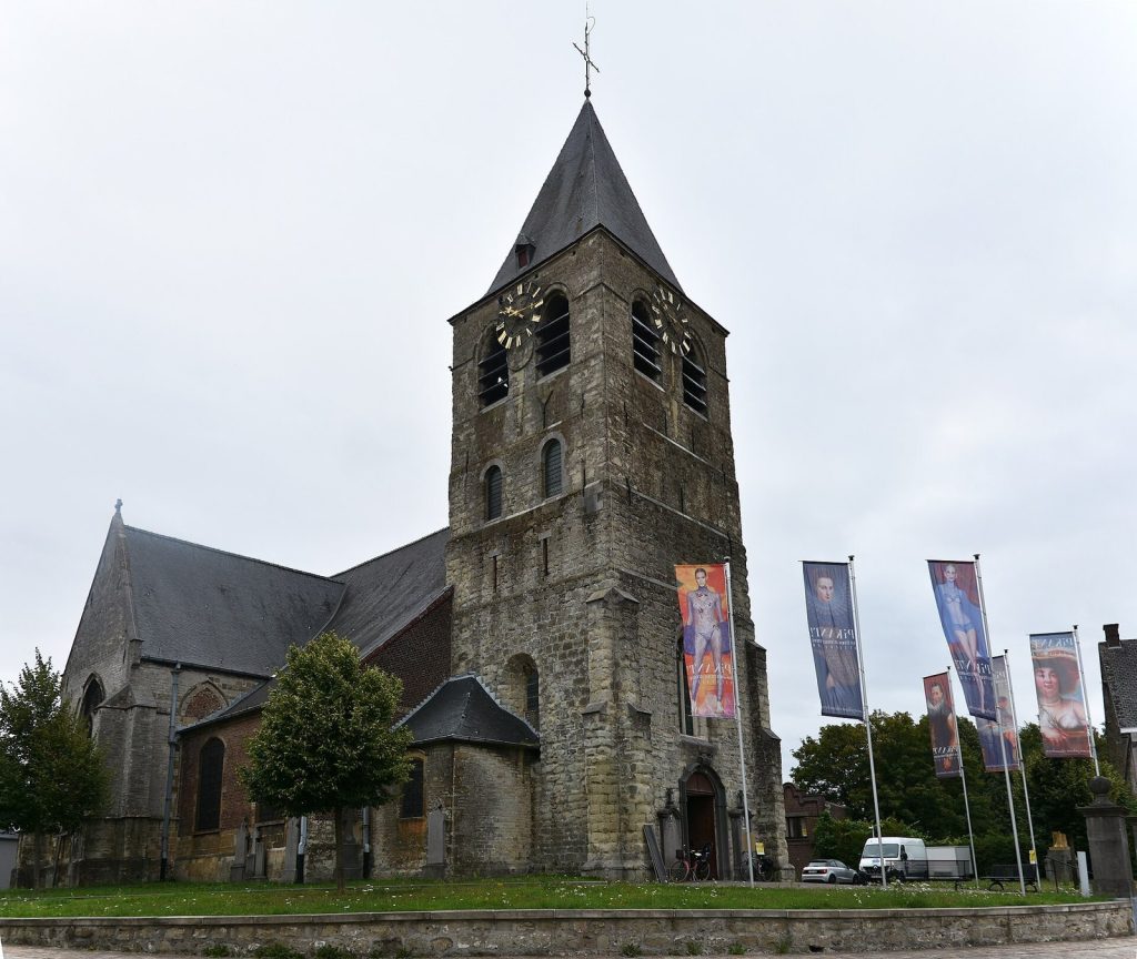 Saint Martin's Church: A Medieval Roman Catholic Church in Aalst, Belgium 3 Saint Martin's church