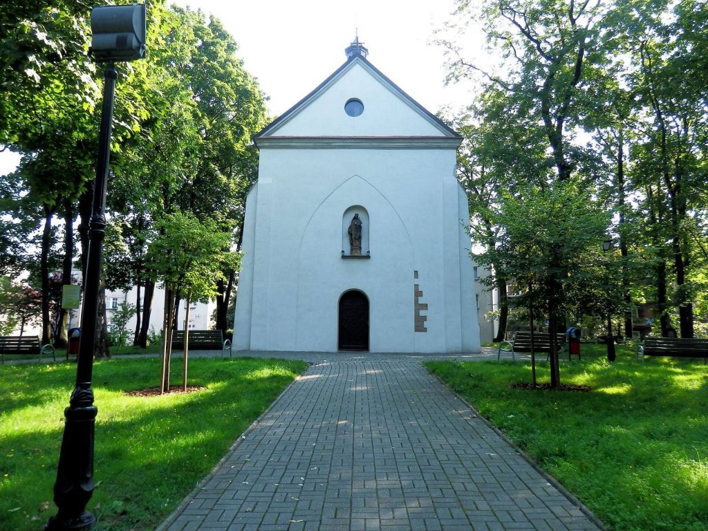 Academic Church of the Assumption of Mary in Rybnik: A Surviving Gothic Chancel 1 Academic church of the Assumption of Mary in Rybnik