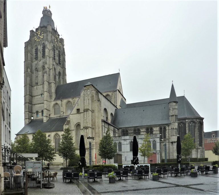 Sint-Walburgakerk: Oudenaarde’s Collegiate Church