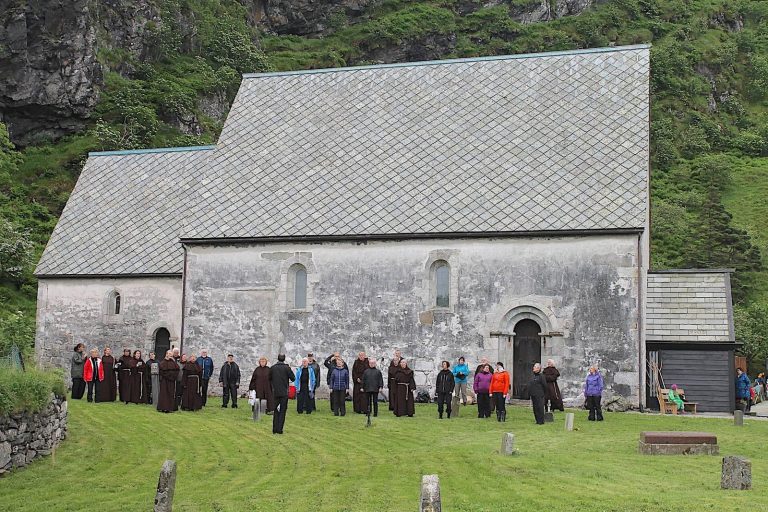 Kinn Church: A Medieval Romanesque Church in Norway