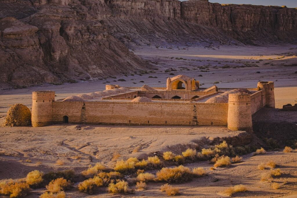 Chehel Payeh Caravanserai: A Safavid Roadside Shelter in Iran 2 Chehel Payeh Caravanserai