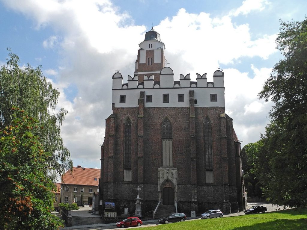 St. John the Evangelist's Church, Paczków: A Gothic Parish Church in Poland 2 St. John the Evangelist's Church, Paczków