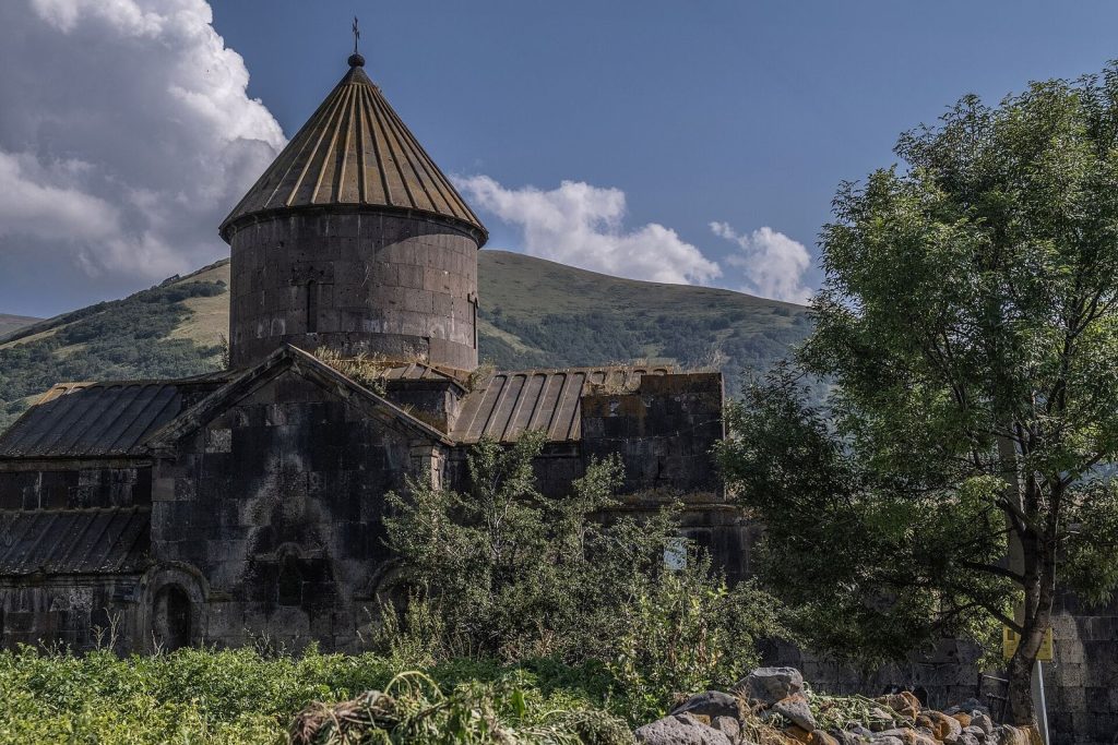 Yeghipatrush Church: A Medieval Armenian Apostolic Church in Armenia 2 Yeghipatrush Church