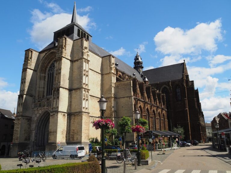 Church of Saints Sulpicius and Dionysius (Diest): A Gothic Parish Church in Belgium