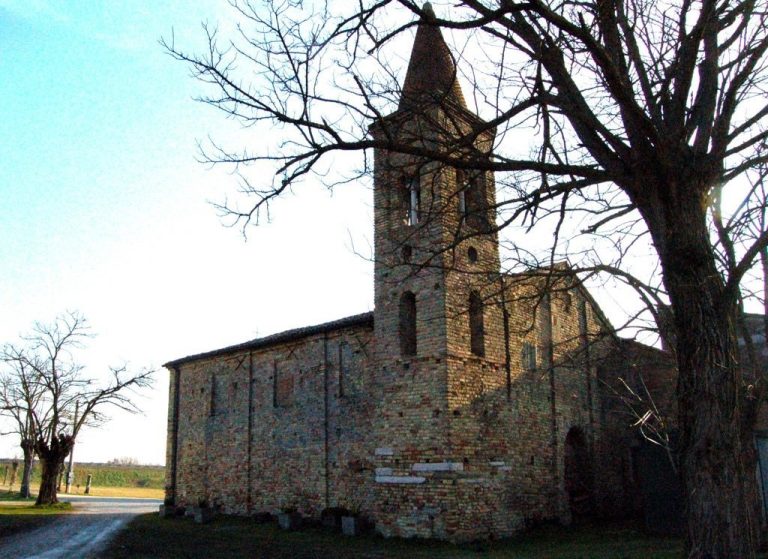 Chiesa di Sant’Apollinare in Longana: A Romanesque Parish Church near Ravenna