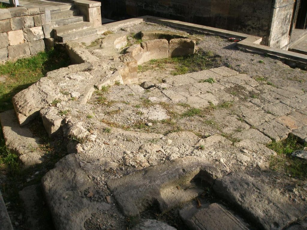 Yeghvard Church: A Medieval Armenian Church-Mausoleum 2 Yeghvard Church