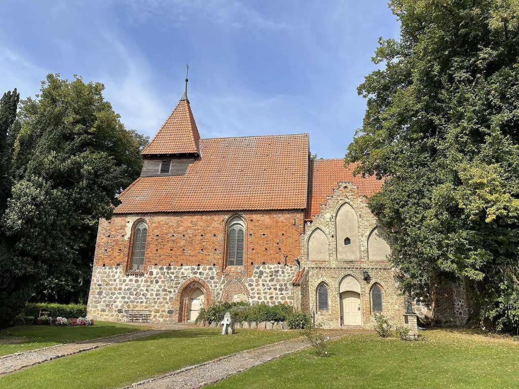 Dorfkirche Hanstorf: A Medieval Gothic Church in Germany 2 Dorfkirche Hanstorf