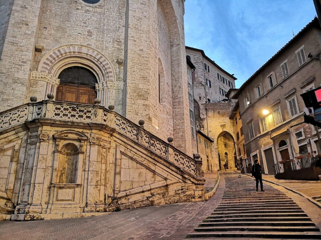 Sant'Ercolano: A Roman Catholic Church and War Shrine in Perugia 2 Sant'Ercolano